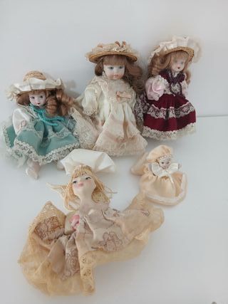 Lotto 5 Bambole Ceramica Porcellana