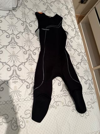 Neopreno SEAC con capucha