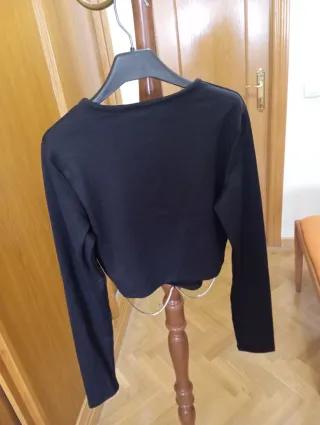 Camiseta Bershka manga larga negra Talla S