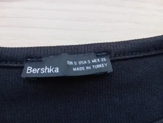 Camiseta Bershka manga larga negra Talla S