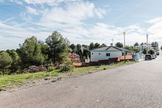 Terreno en venta en Las Pedrizas en Chiva