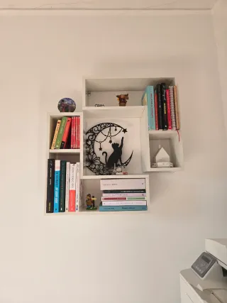 Estantería blanca modular