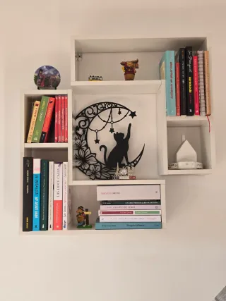 Estantería blanca modular