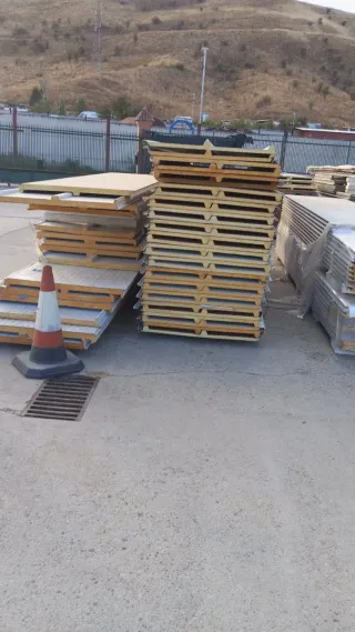 Paneles Sandwich Aislantes