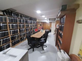 Local comercial en venta en Ensanche - Sar en Santiago de Compostela