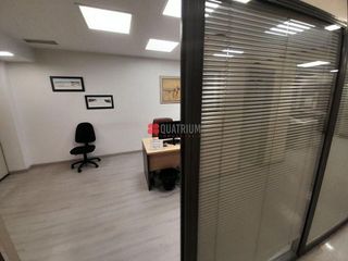 Local comercial en venta en Ensanche - Sar en Santiago de Compostela