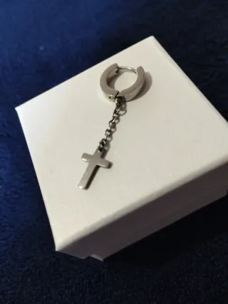 Pendientes de cruz LOTUS (NUEVOS)