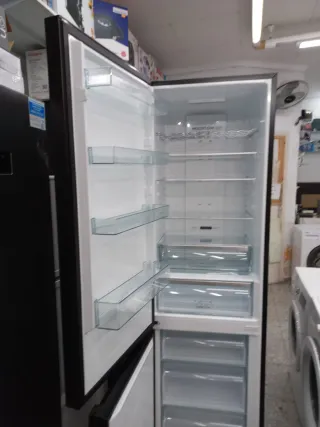 ♡NEVERA MARCA GORENJE 2,CM UNA AÑOS DE GARANTÍA♡