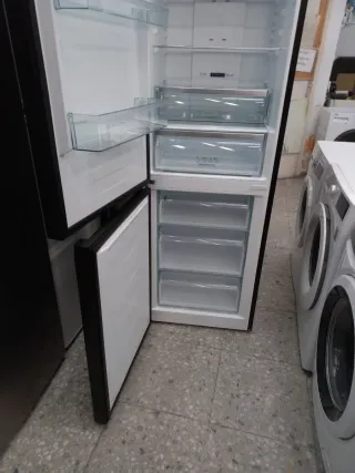 ♡NEVERA MARCA GORENJE 2,CM UNA AÑOS DE GARANTÍA♡