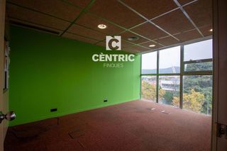 Oficina en alquiler en Sant Pere en Terrassa