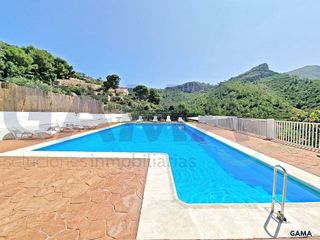 Chalet en venta en Zona Urbanizaciones en Alzira