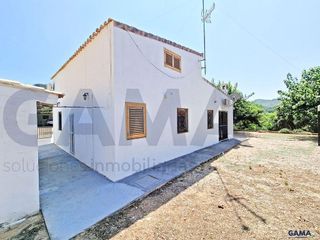 Chalet en venta en Zona Urbanizaciones en Alzira