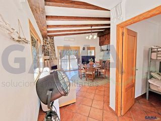 Chalet en venta en Zona Urbanizaciones en Alzira