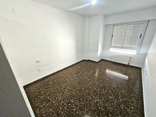 Piso en alquiler en Rocafort