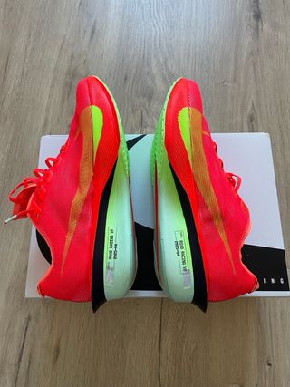 Zapatillas Nike Vaporfly Running Rojas