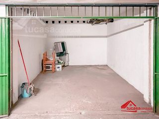 Garaje en venta en Huerta de la Reina - Trassierra en Córdoba