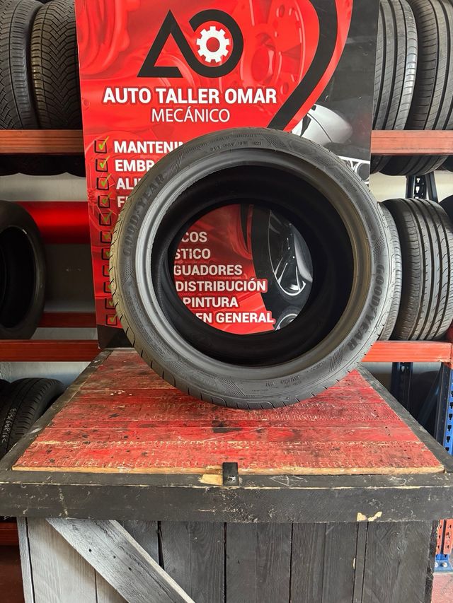 Neumático 255/40R19 100Y