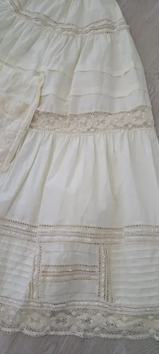 Enagua fallera beige