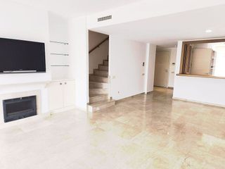 Casa pareada en venta en Calahonda en Mijas