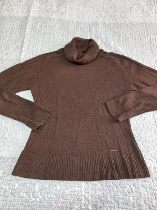 Jersey Cuello Alto Marrón