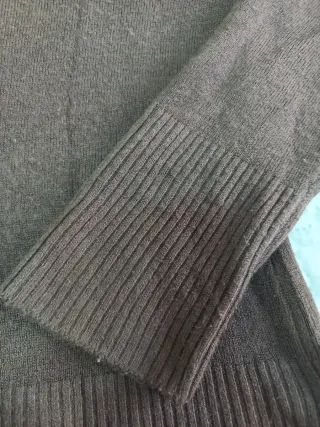 Jersey Cuello Alto Marrón