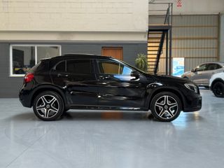 MERCEDES-BENZ GLA 250 4MATIC