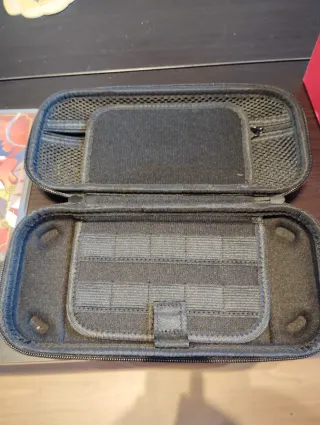 Nintendo Switch OLED Bianca + Pokémon + Accessori