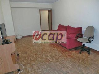 Piso en alquiler en Centro en Gijón
