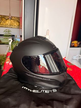 Casco de moto MT Helmets negro