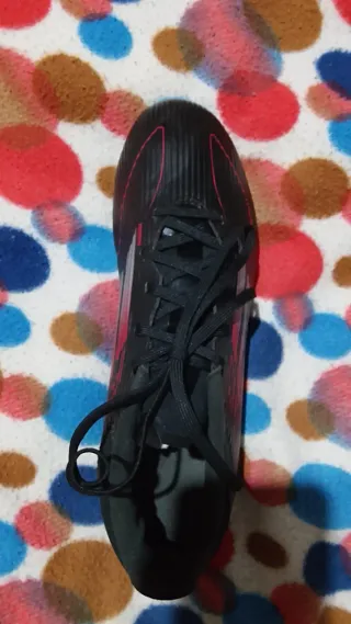 Chuteiras de futebol pretas F50 adidas