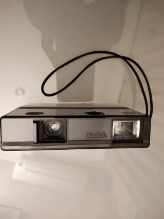 Cámara Kodak Pocket Instamatic 100