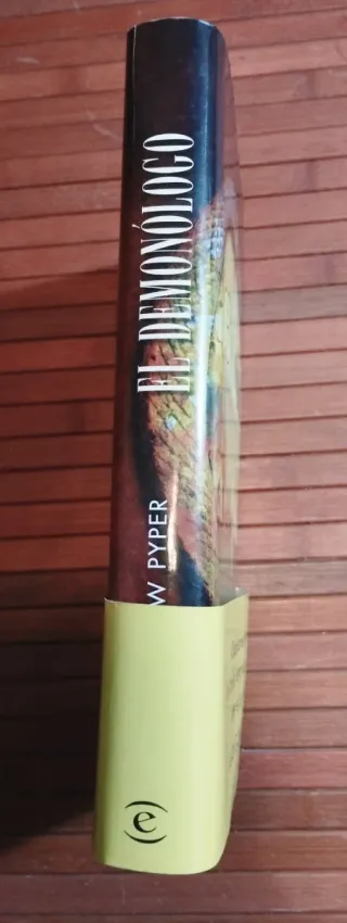 Novela "El demonólogo", de Andrew Pyper. Espasa.