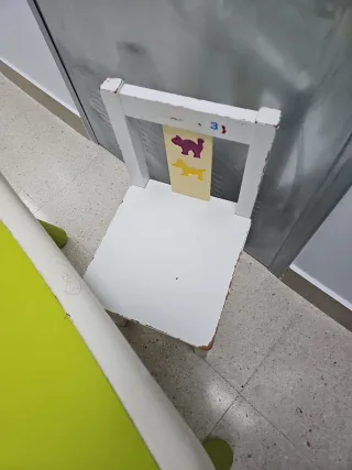 Mesa y 2 Sillas Infantiles