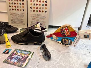 Lote Messi: Botas, Foto, Cromos y Más