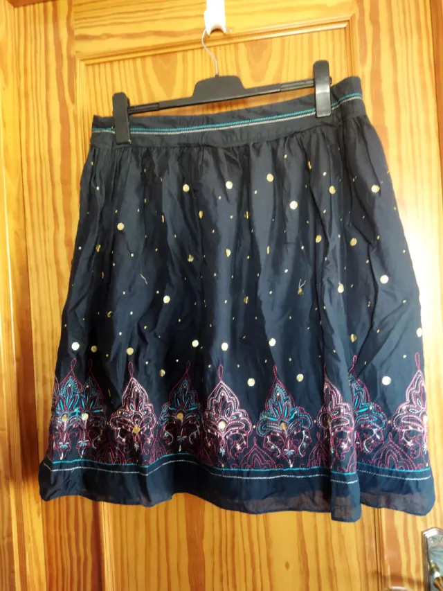 Falda Dorothy Perkins 44