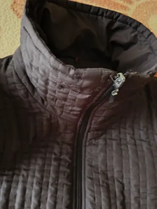 Chaqueta acolchada mujer marrón