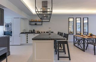 Casa adosada en alquiler en Los Naranjos - Las Brisas en Marbella