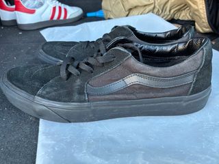 Zapatillas Vans y Adidas Negras