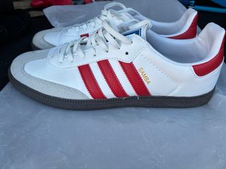 Zapatillas Vans y Adidas Negras