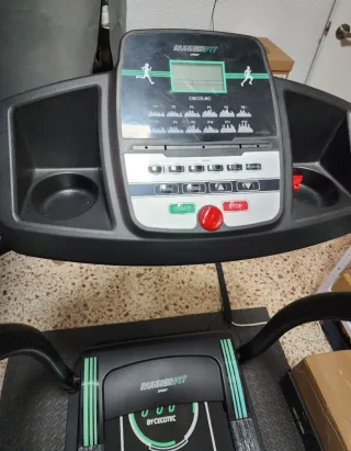 Cinta de correr ,aún con el plástico de embalaje