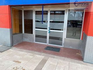 Local comercial en venta en Los Bloques en Zamora