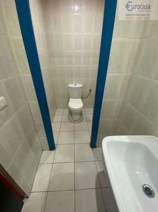 Local comercial en venta en Los Bloques en Zamora