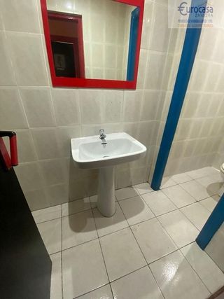 Local comercial en venta en Los Bloques en Zamora