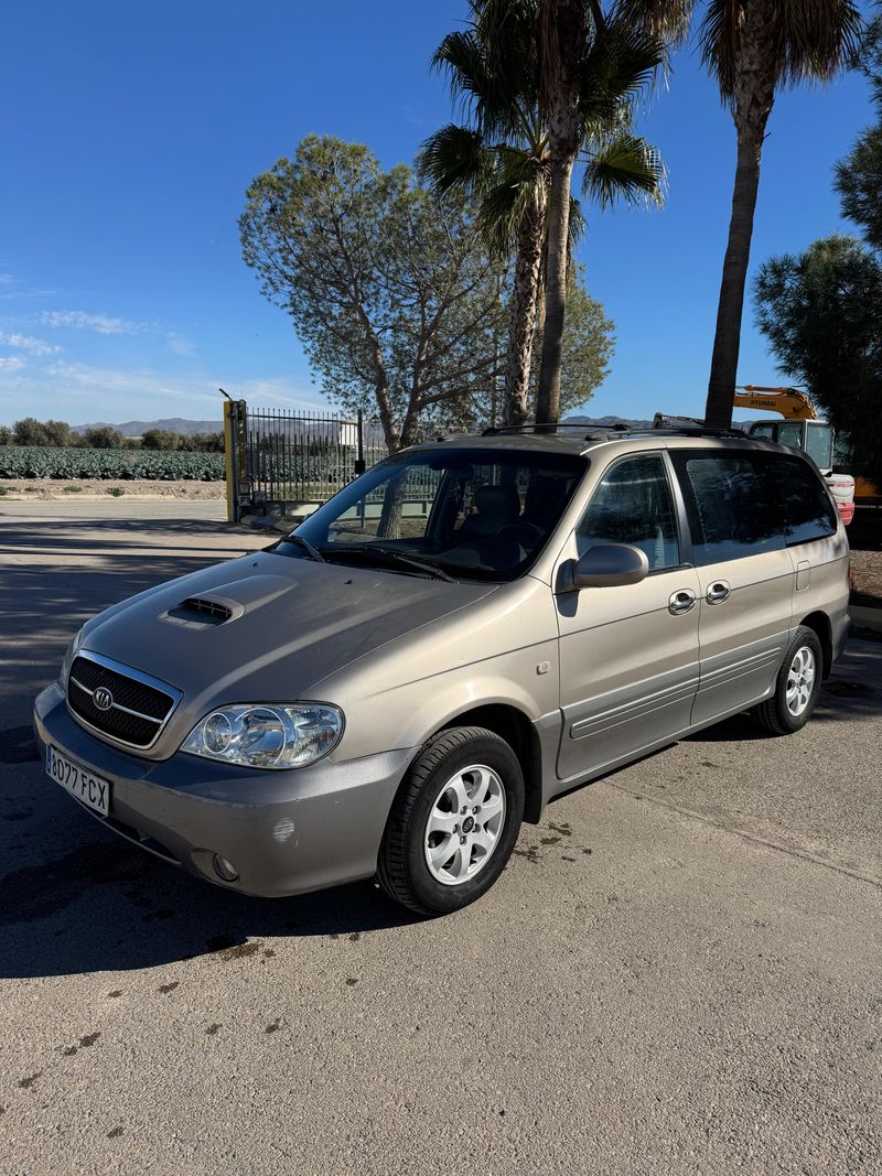 Kia Carnival 2007, foto 2
