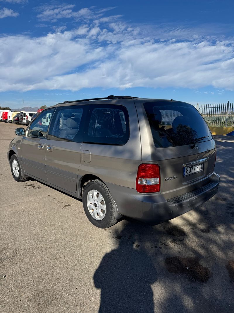 Kia Carnival 2007, foto 3