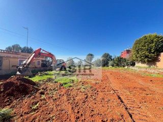 Terreno en venta en Zona Urbanizaciones en Alzira