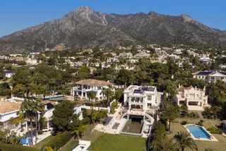 Casa adosada en alquiler en Los Naranjos - Las Brisas en Marbella
