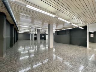 Local comercial en alquiler en Mestral en Reus