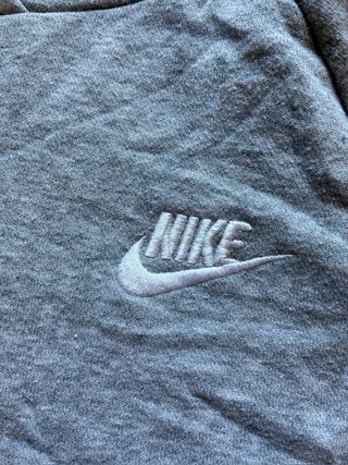 Sudadera Nike Sudadera Nike Gris Logo Bordado