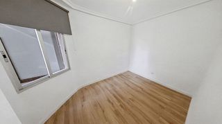 Piso en alquiler en Reyes Católicos en Alcalá de Henares